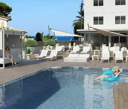 Triton Отель 4*