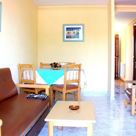 Triton Apartment *