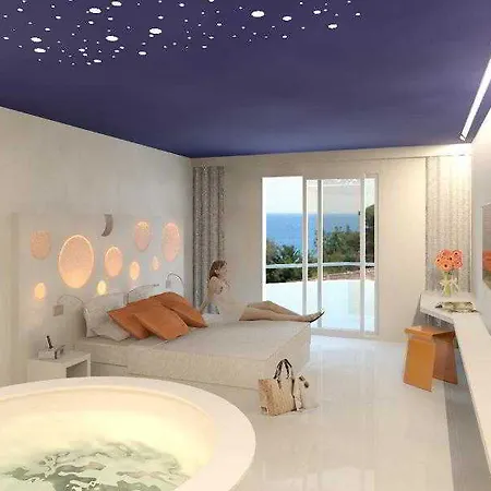 Triton Apartment