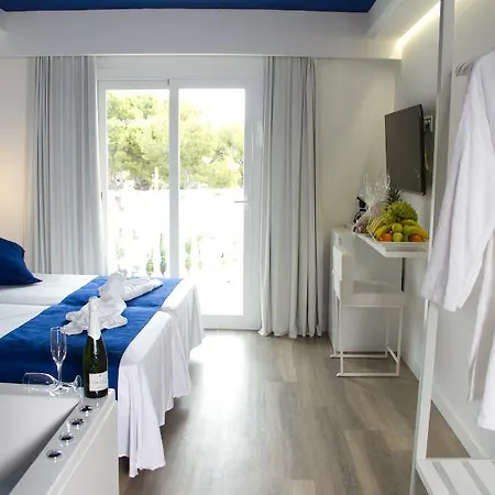 Triton Apartment